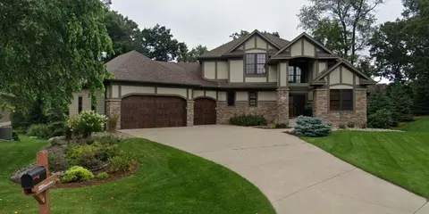 230 Board Cir, Saint Paul, MN 55115