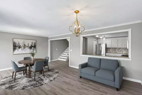 8940 Neill Lake Rd #135E, Eden Prairie, MN 55347