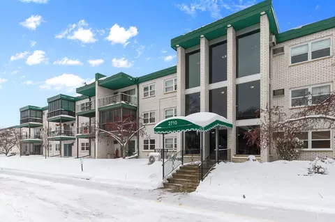 2710 Dale St N #B307, Roseville, MN 55113