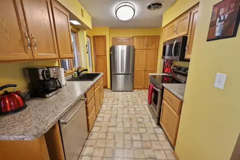 Kitchen - 440 7th Ave N, Cold Spring, MN 56320 photo 2 of 4