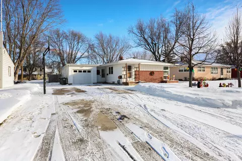 Exterior - 440 7th Ave N, Cold Spring, MN 56320 photo 2 of 5