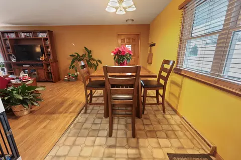 Dining - 440 7th Ave N, Cold Spring, MN 56320 photo 3 of 3