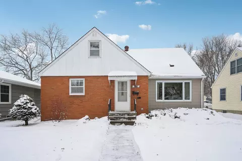3133 26th Ave N, Golden Valley, MN 55422