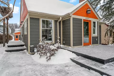 1227 Eleanor Ave, Saint Paul, MN 55116
