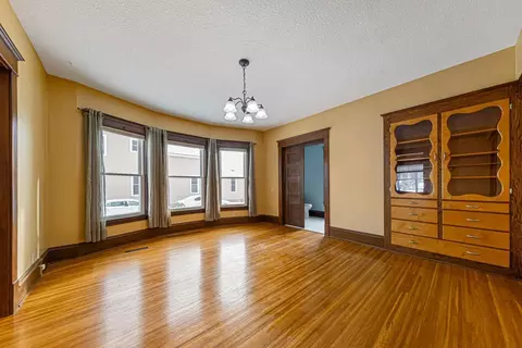 Living - 615 5th St NW, Faribault, MN 55021 photo 3 of 4