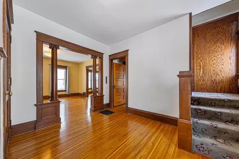 Entry Way - 615 5th St NW, Faribault, MN 55021 photo 2 of 4