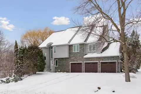 2427 Emerald Trl, Minnetonka, MN 55305