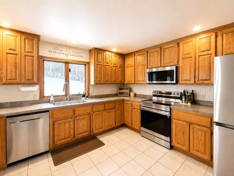 Kitchen - 6828 Aurora Dr, Akeley, MN 56433 photo 2 of 3