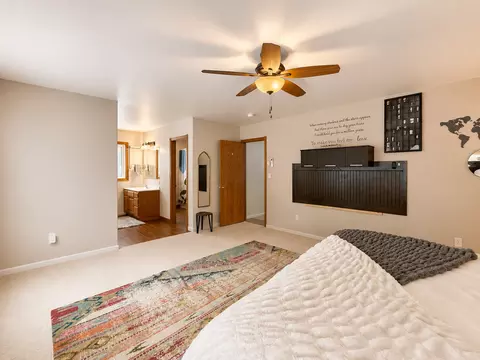 Bedroom - 6828 Aurora Dr, Akeley, MN 56433 photo 3 of 7