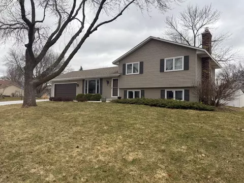 7501 W 100th St, Bloomington, MN 55438