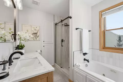 4151 Red Oak Ln, Excelsior, MN 55331 photo 29