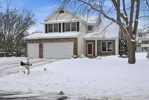 4151 Red Oak Ln, Excelsior, MN 55331 photo 2