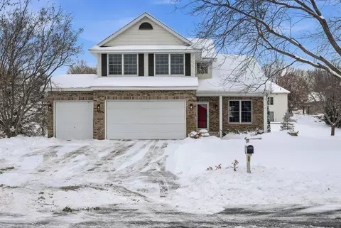 4151 Red Oak Ln, Excelsior, MN 55331