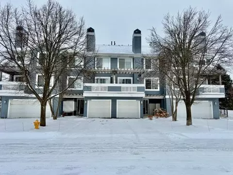 15665 24th Ave N #C, Plymouth, MN 55447