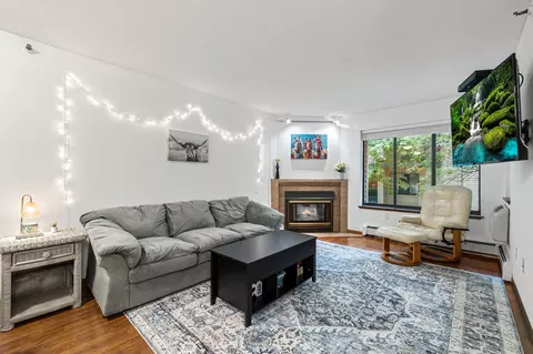 7618 York Ave S #1218, Edina, MN 55435