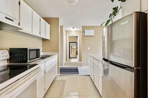 Kitchen - 4130 Rahn Rd #209, Eagan, MN 55122 photo 3 of 7
