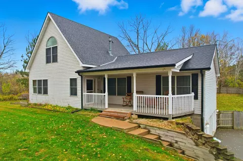 33814 Walbo Dr NW, Cambridge, MN 55008