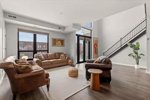 9 W Franklin Ave #308, Minneapolis, MN 55404