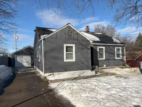 1206 5th St S, Stillwater, MN 55082