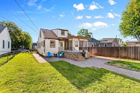 545 6th Ave S, South Saint Paul, MN 55075
