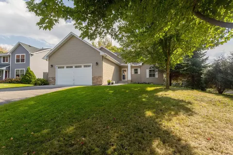 865 Quail Ct, Watertown, MN 55388