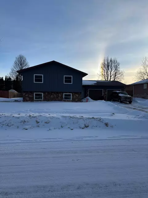 2308 26th Ave S, Fargo, ND 58103