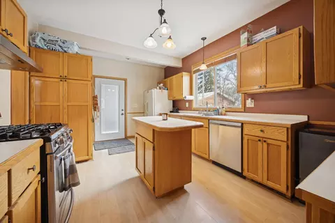 Kitchen - 800 Mckinley Pl S, Saint Cloud, MN 56301 photo 2 of 2