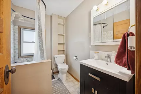 Bath - 800 Mckinley Pl S, Saint Cloud, MN 56301 photo 1 of 1