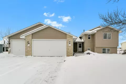 5447 Kalenda Dr NE, Albertville, MN 55301