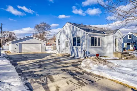 1021 Marshall Ave, Saint Paul Park, MN 55071