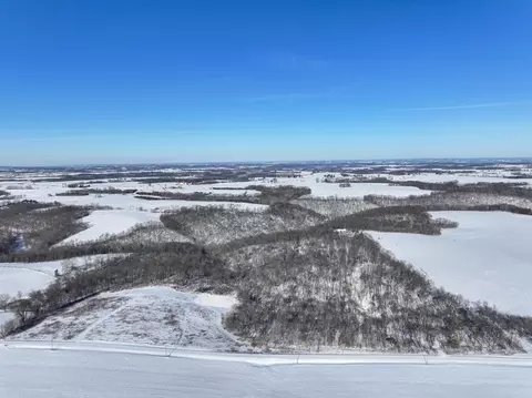 tbd Pine Ridge Dr, Dakota, MN 55925