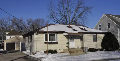 1601 4th St NE, Rochester, MN 55906