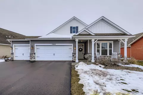 13627 Applewood Trl, Rosemount, MN 55068