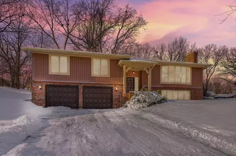 786 Torchwood Ct, New Brighton, MN 55112