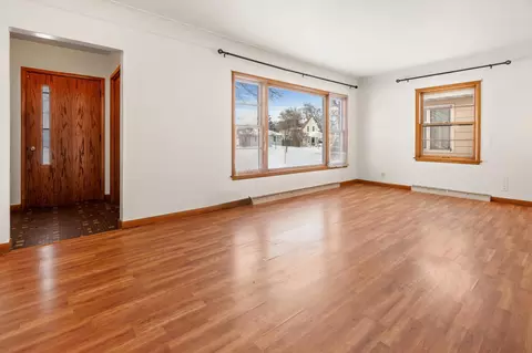 Living - 136 24th Ave N, Saint Cloud, MN 56303 photo 1 of 2