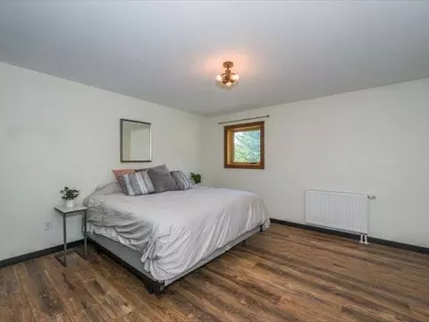 Bedroom - 5508 Nordling Rd, Duluth, MN 55804 photo 5 of 6