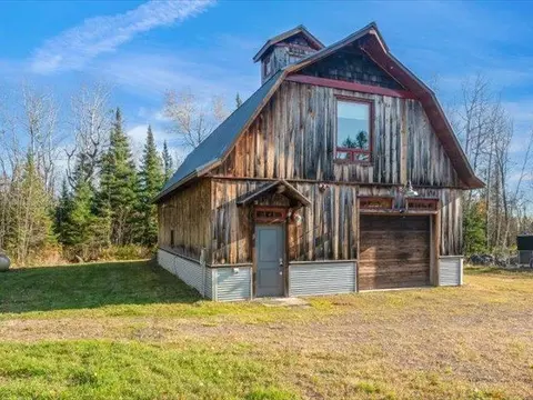 Exterior - 5508 Nordling Rd, Duluth, MN 55804 photo 7 of 16