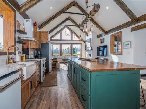 Kitchen - 5508 Nordling Rd, Duluth, MN 55804 photo 1 of 3