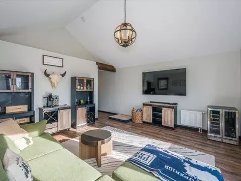 Living - 5508 Nordling Rd, Duluth, MN 55804 photo 4 of 4