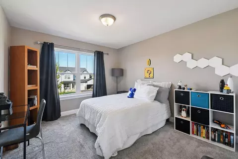 Bedroom - 3765 Crane Island Ct, Excelsior, MN 55331 photo 4 of 7