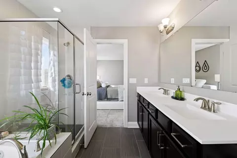 Bath - 3765 Crane Island Ct, Excelsior, MN 55331 photo 4 of 7