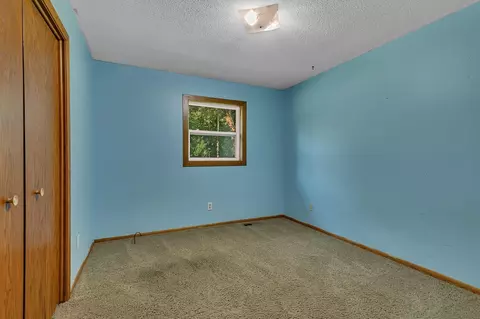 Bedroom - 1509 10th St SE, Willmar, MN 56201 photo 1 of 4