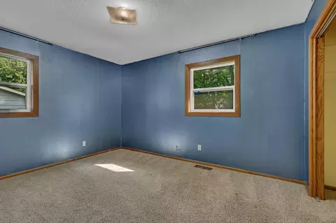 Bedroom - 1509 10th St SE, Willmar, MN 56201 photo 2 of 4