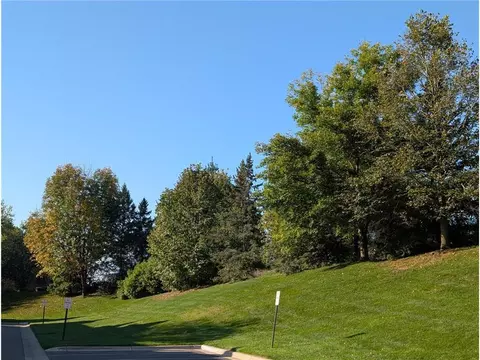3804 Abercrombie Ln, Stillwater, MN 55082