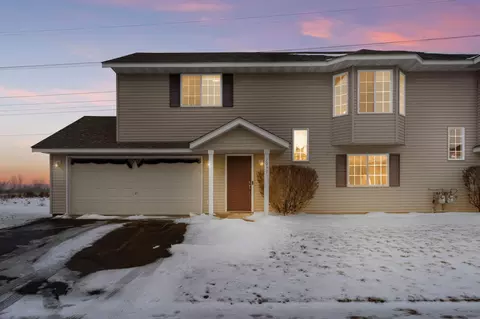 2039 Brittany Ct, Shakopee, MN 55379