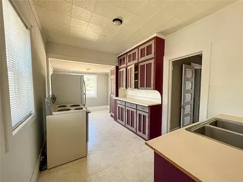 Kitchen - 403 2nd St, Austin, MN 55912 photo 2 of 2