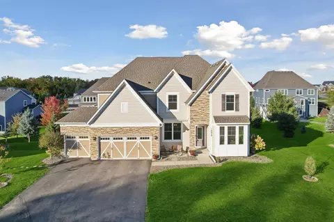 16868 Reeder Rdg, Eden Prairie, MN 55347