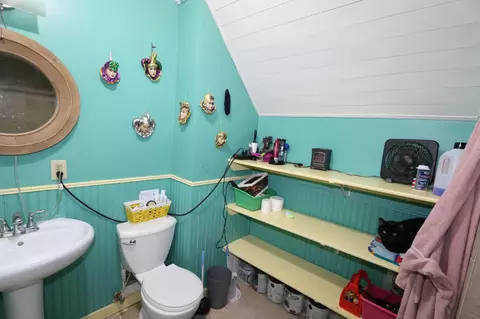 Bath - 357 5th Ave SW, Perham, MN 56573 photo 1 of 1