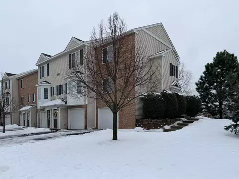 4963 Emmit Dr N #1, Hugo, MN 55038