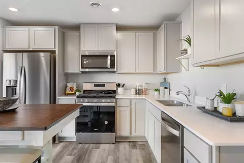 Kitchen - 24131 Williams Rd, Rogers, MN 55374 photo 1 of 6